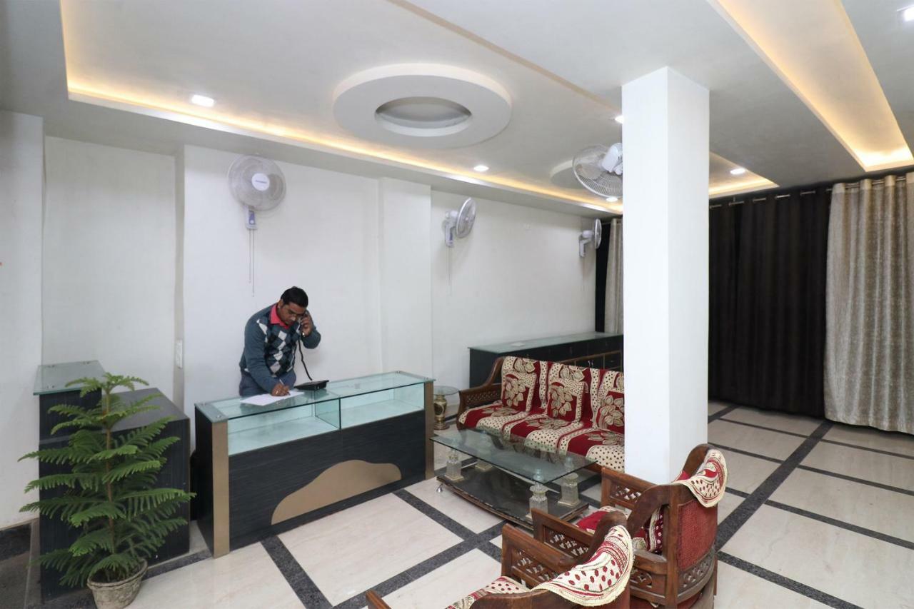 Oyo 30698 Hari Om Guest House Jadabpur Exterior photo